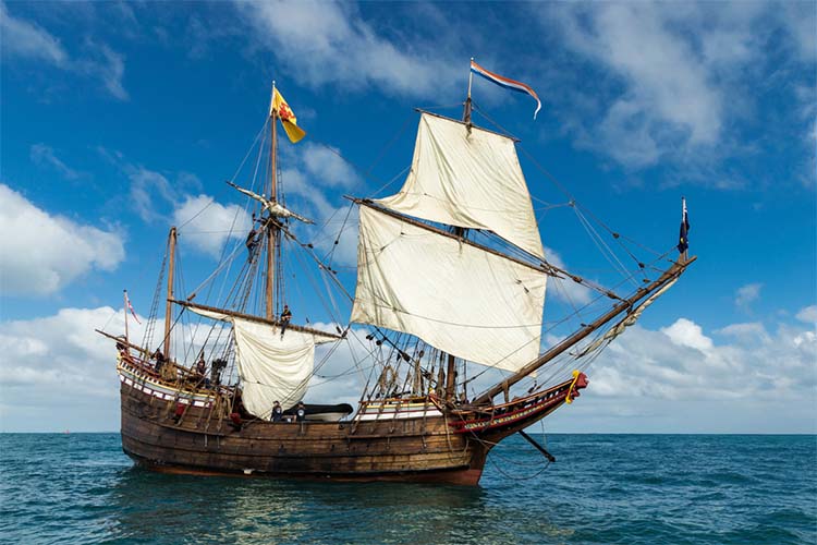 Кто первый высадился в Австралии?